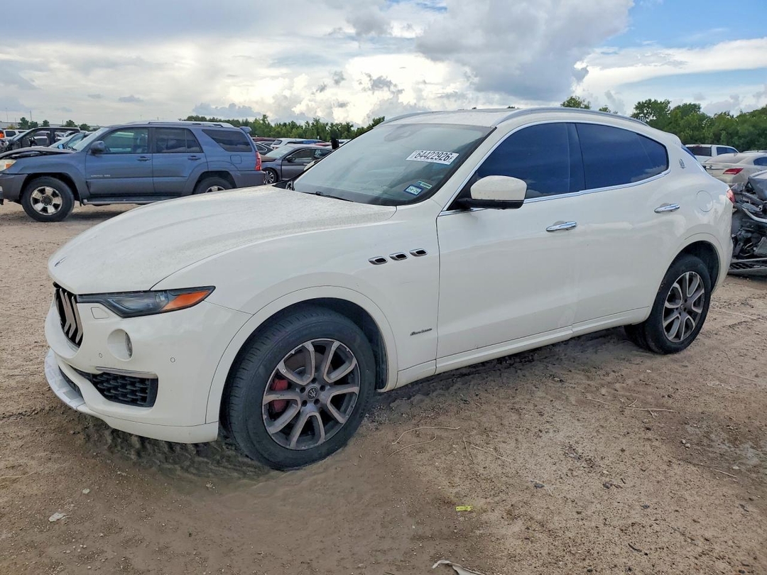 Вид 2019 MASERATI LEVANTE LUXURY, угол 1