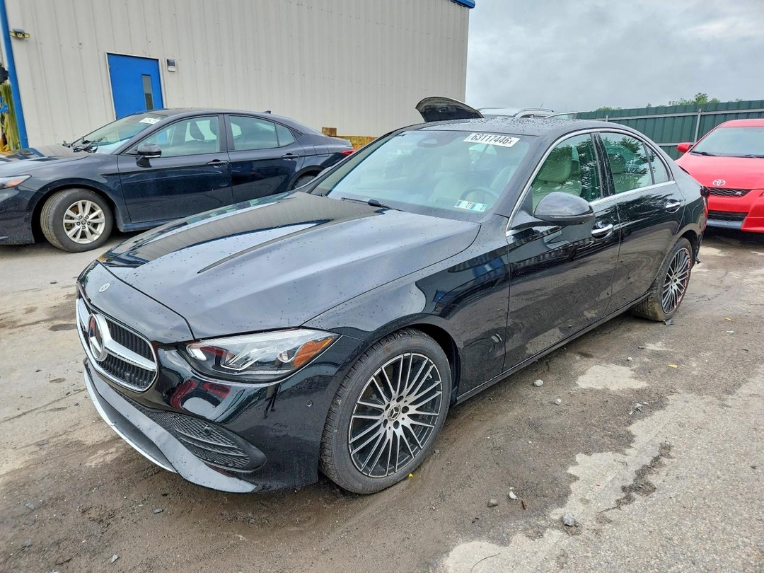 منظر 2025 MERCEDES-BENZ C 300 4MATIC، زاوية 1