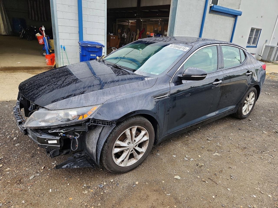 منظر 2013 KIA OPTIMA EX، زاوية 1