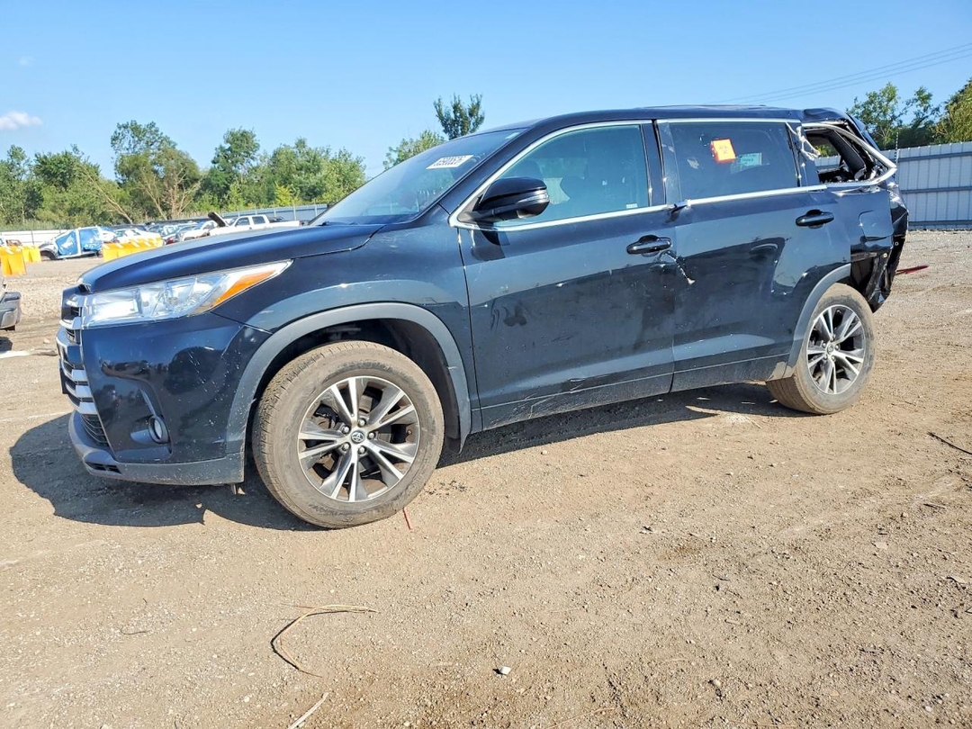2017 TOYOTA HIGHLANDER LE PLUS view, angle 1