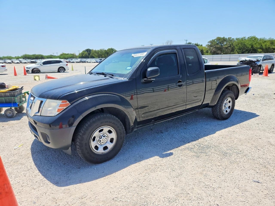Vue de 2013 NISSAN FRONTIER S, angle 1