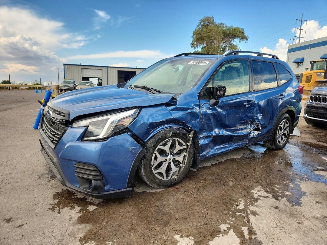 منظر 2023 SUBARU FORESTER PREMIUM، زاوية 1