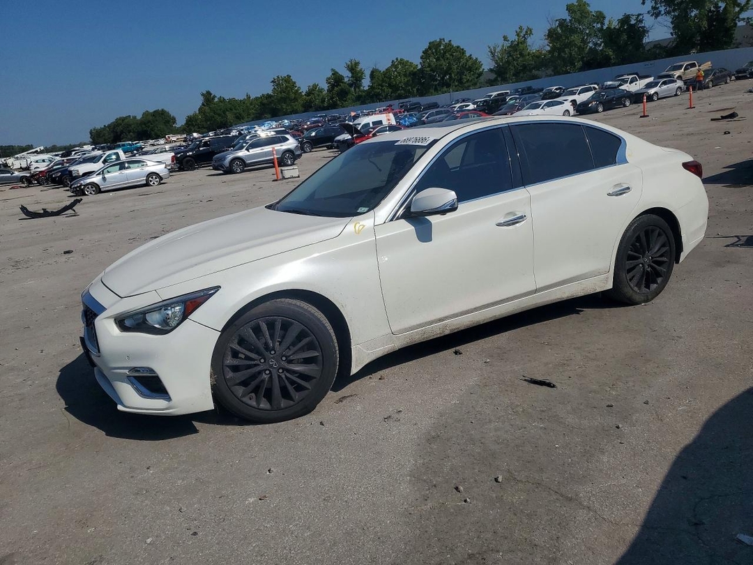 Vista de 2021 INFINITI Q50 LUXE, ángulo 1