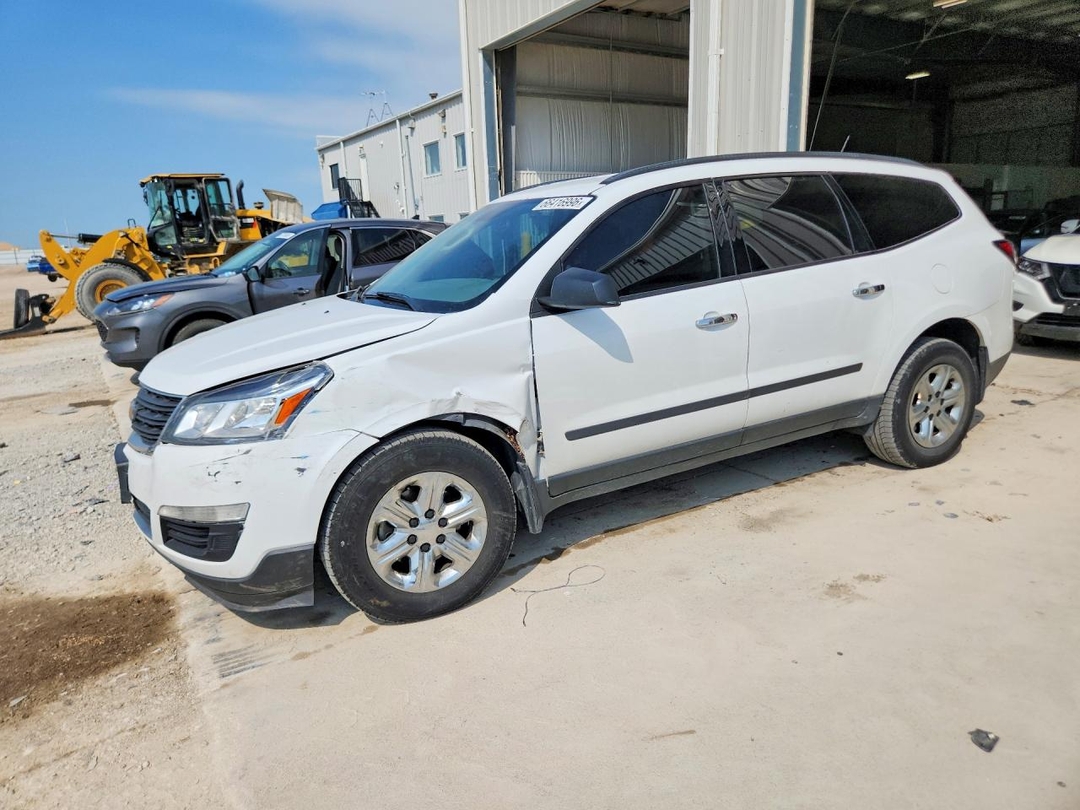 منظر 2016 CHEVROLET TRAVERSE LS، زاوية 1