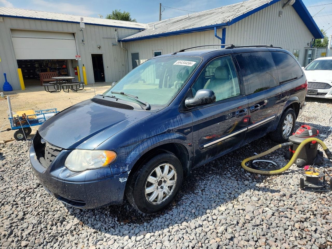 منظر 2007 CHRYSLER TOWN &amp; COUNTRY TOURING، زاوية 1