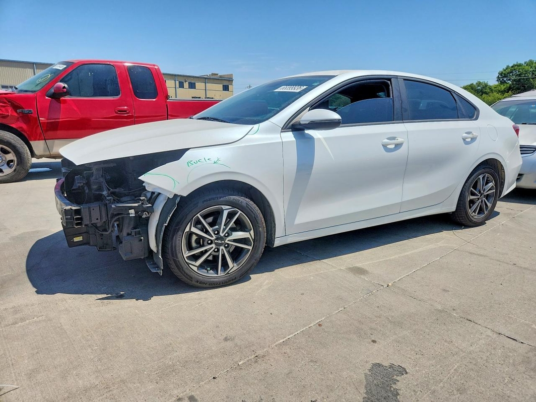 Vedere 2023 KIA FORTE LXS, unghi 1