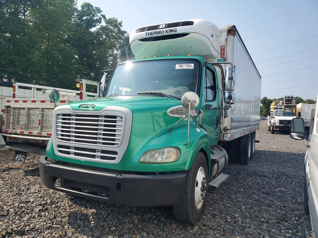 منظر 2021 FREIGHTLINER BUSINESS CLASS M2 REFRIGERATED BOX TRUCK، زاوية 1