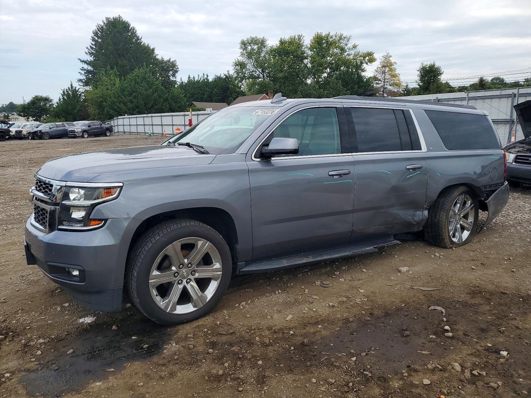 منظر 2020 CHEVROLET SUBURBAN K1500 LT، زاوية 1