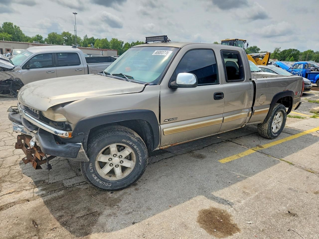 Вид 2001 CHEVROLET SILVERADO K1500, угол 1