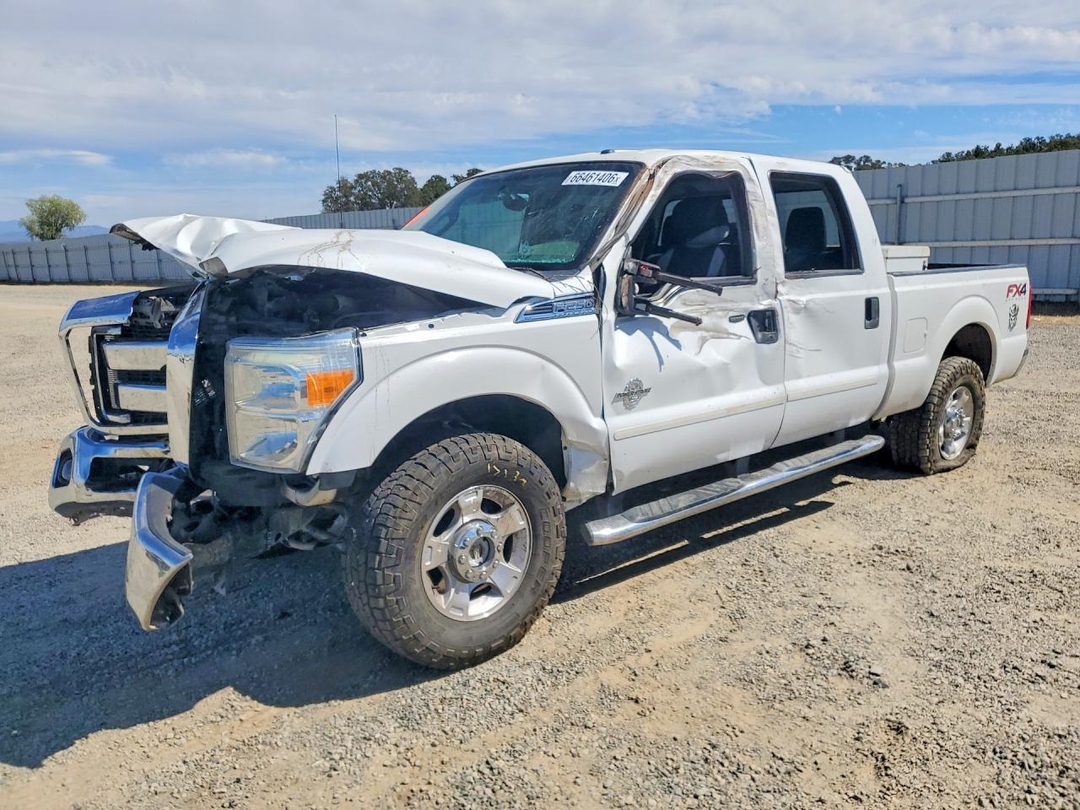 Vue de 2016 FORD F250 SUPER DUTY, angle 1