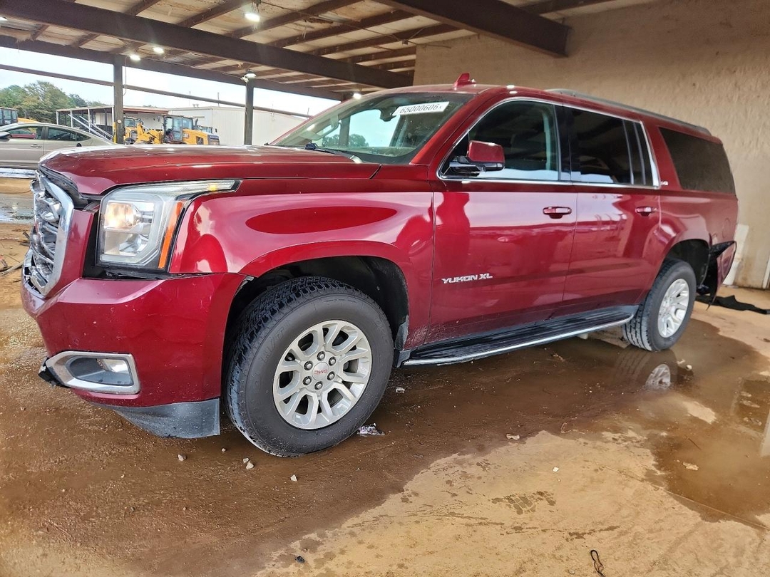 2020 GMC YUKON XL C1500 SLT view, angle 1