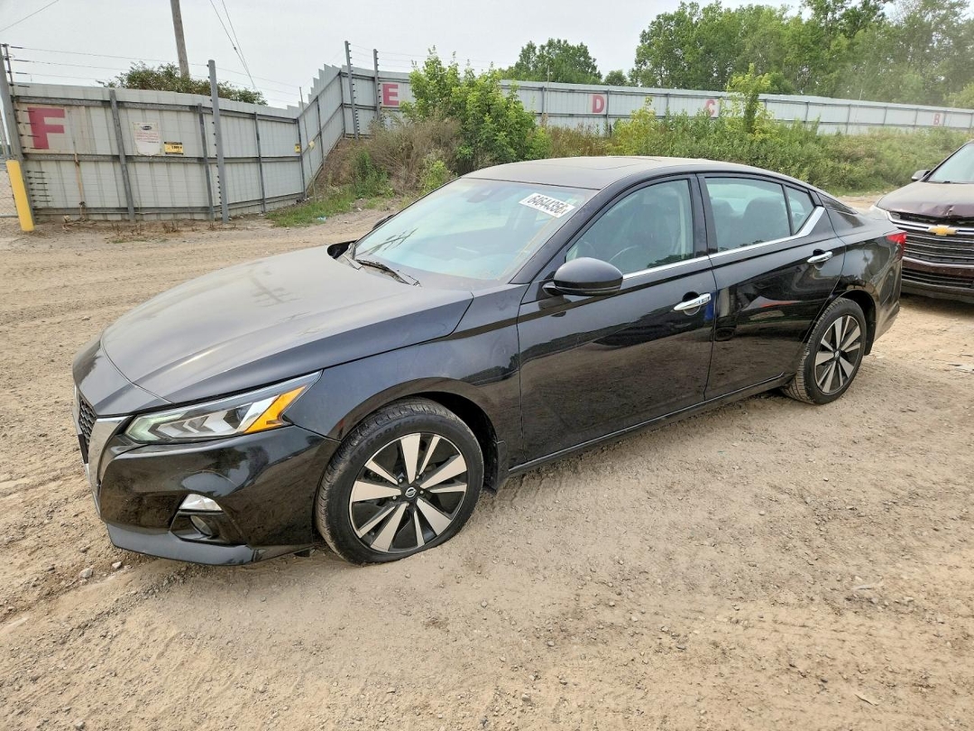منظر 2022 NISSAN ALTIMA SL، زاوية 1