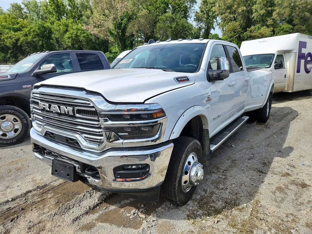منظر 2025 RAM 3500 LARAMIE، زاوية 1