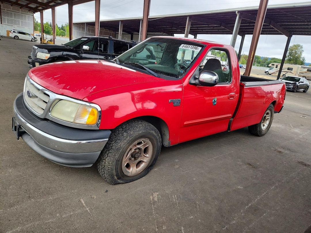Vue de 2002 FORD F150, angle 1