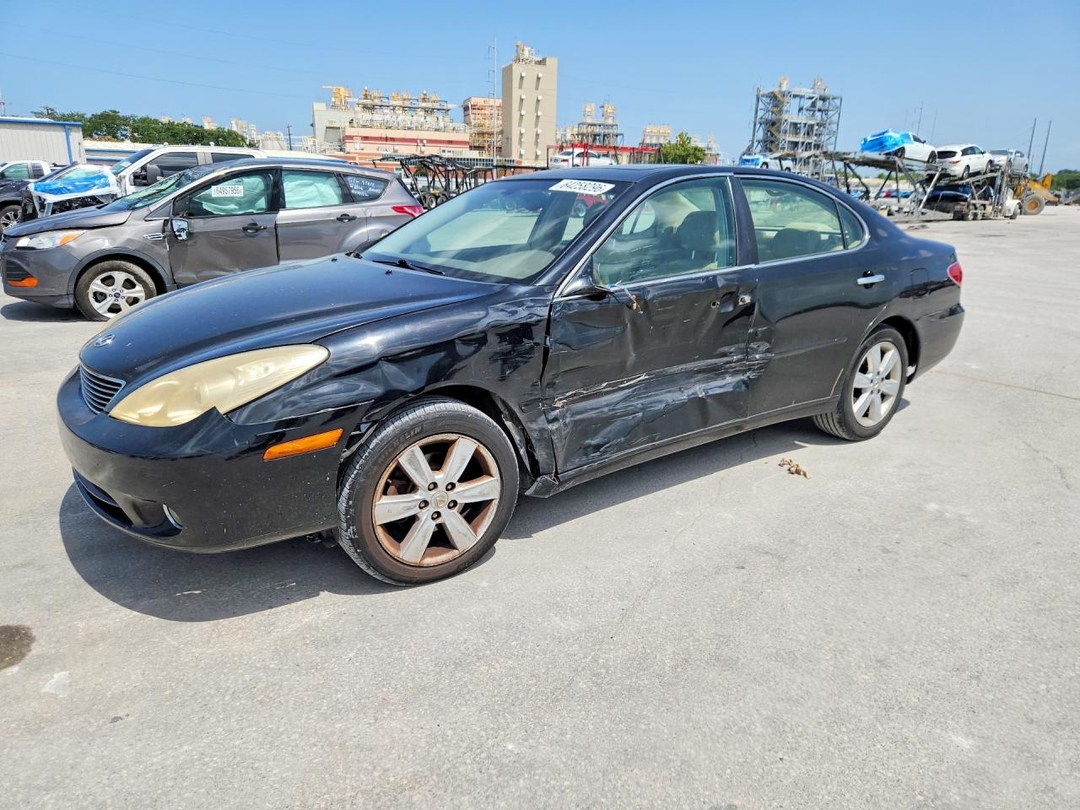 Vue de 2005 LEXUS ES 330, angle 1