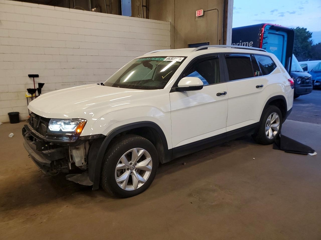 منظر 2018 VOLKSWAGEN ATLAS SE، زاوية 1