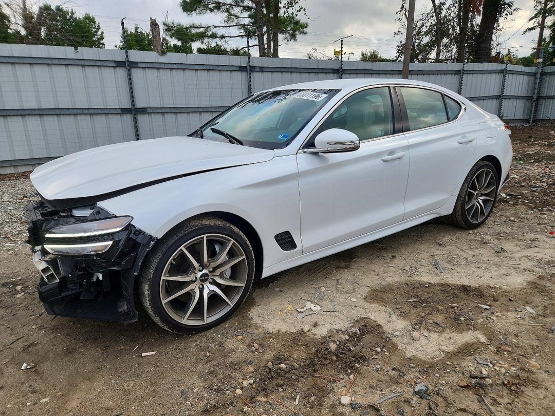 Вид 2025 GENESIS G70 2.5T STANDARD, угол 1