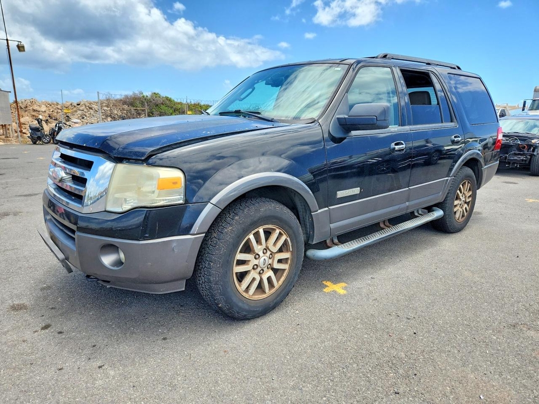Vue de 2007 FORD EXPEDITION XLT, angle 1