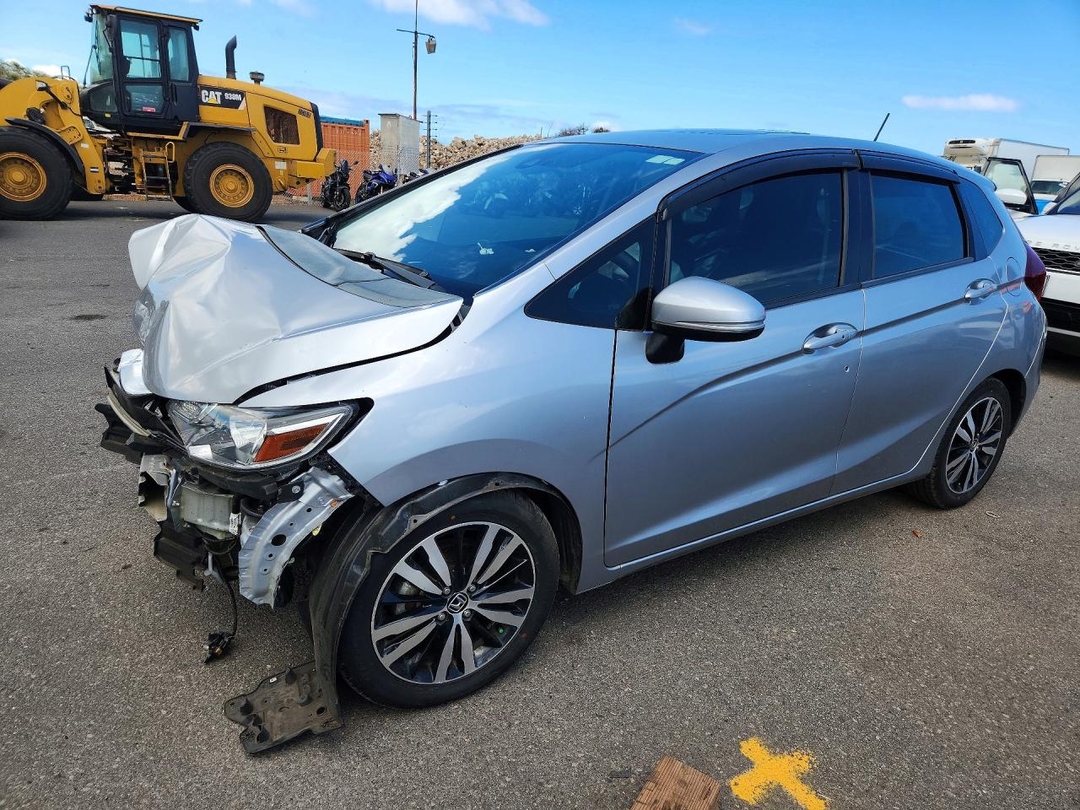 Вид 2020 HONDA FIT EX, угол 1