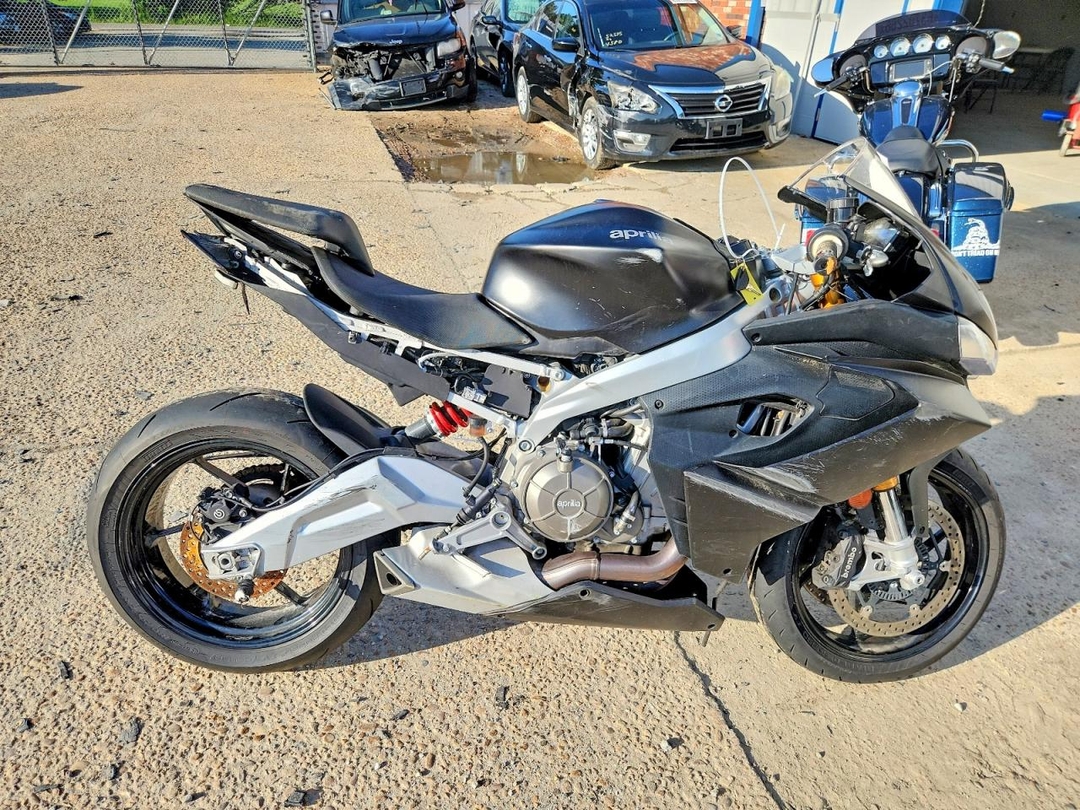 Vue de 2024 APRILIA RS 660, angle 1