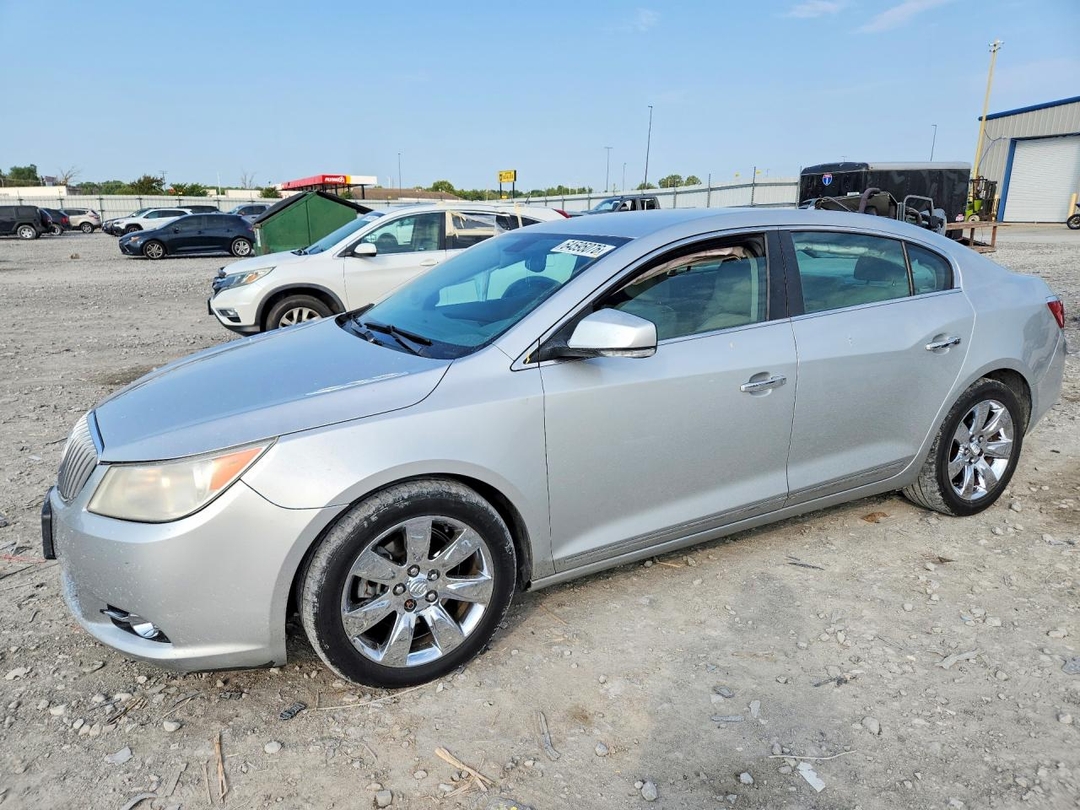 Vue de 2010 BUICK LACROSSE CXL, angle 1