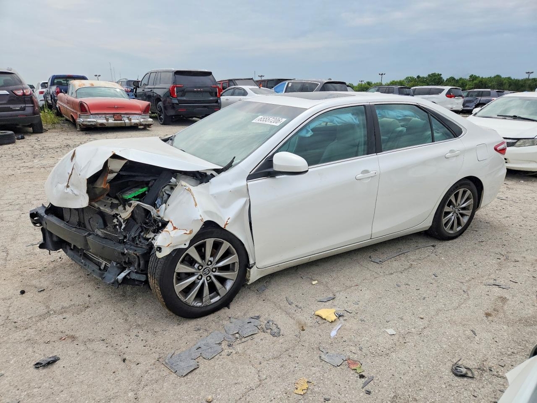 منظر 2017 TOYOTA CAMRY XLE، زاوية 1