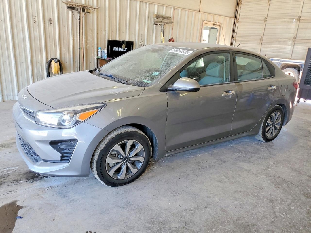 منظر 2022 KIA RIO S، زاوية 1