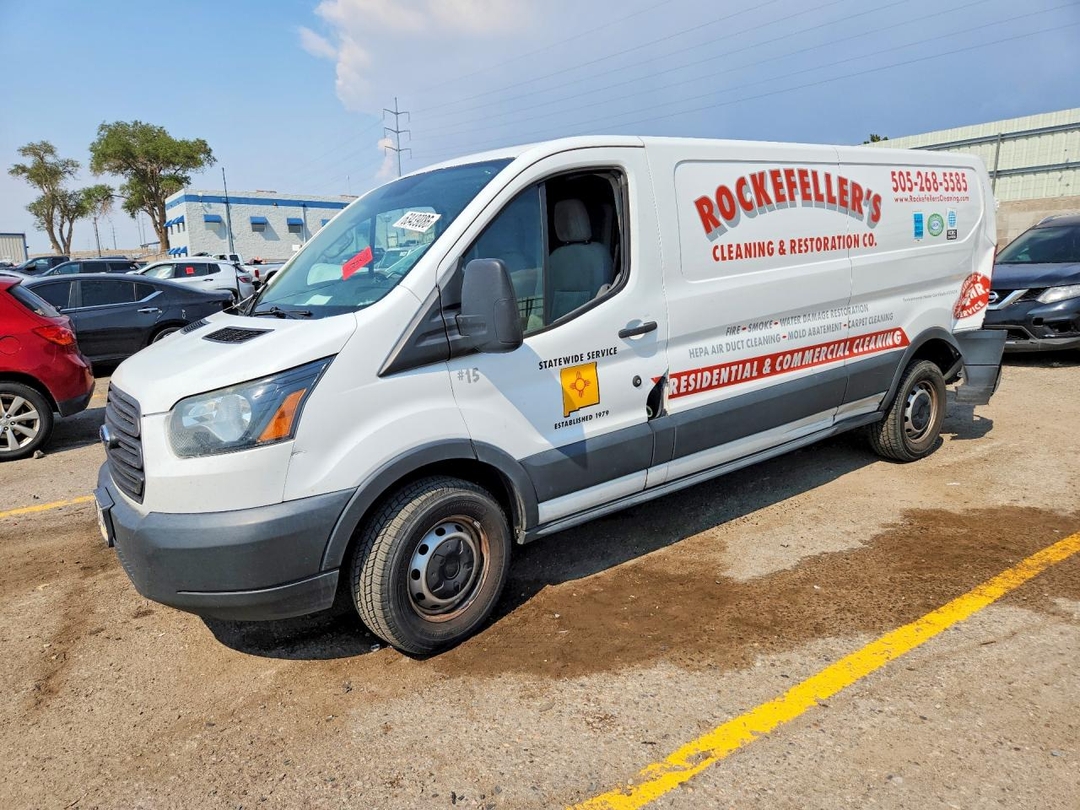 Вид 2015 FORD TRANSIT T-150, угол 1