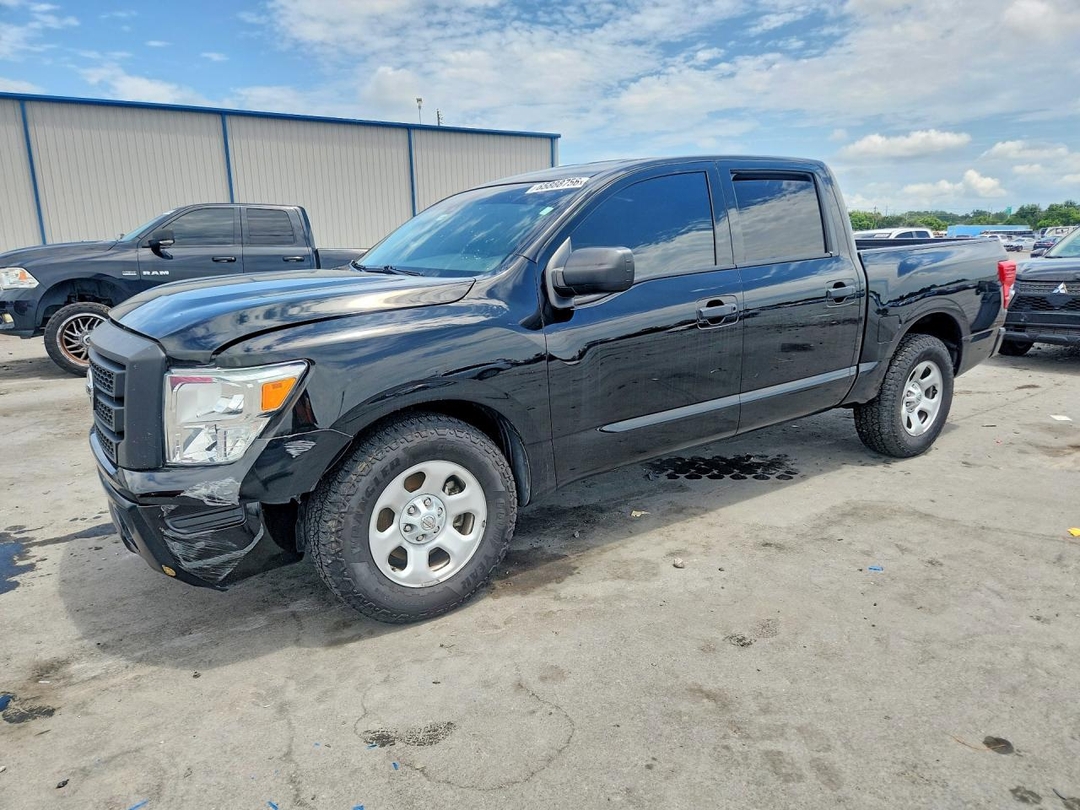 Vedere 2022 NISSAN TITAN, unghi 1