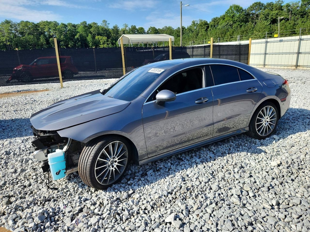 Vedere 2020 MERCEDES-BENZ CLA 250, unghi 1