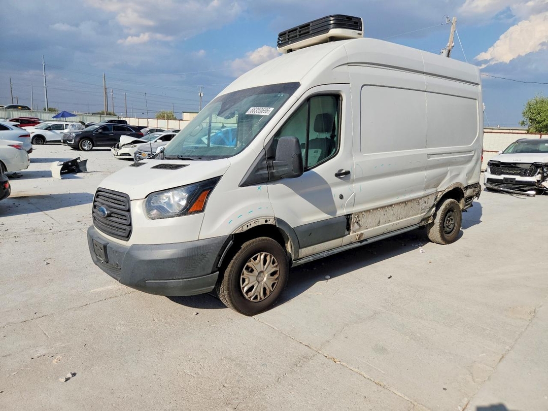 Vue de 2018 FORD TRANSIT 250 REFRIGERATED DELIVERY VAN, angle 1