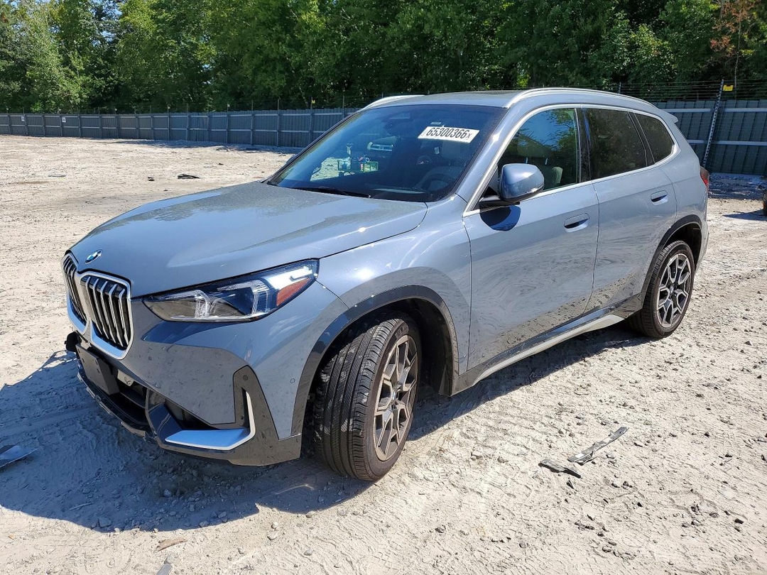 Vista de 2025 BMW X1 XDRIVE28I, ángulo 1