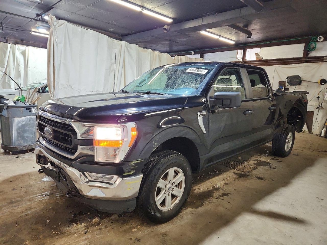 Вид 2022 FORD F150 SUPERCREW, угол 1