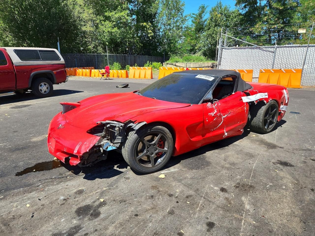 Vista de 2001 CHEVROLET CORVETTE, ángulo 1