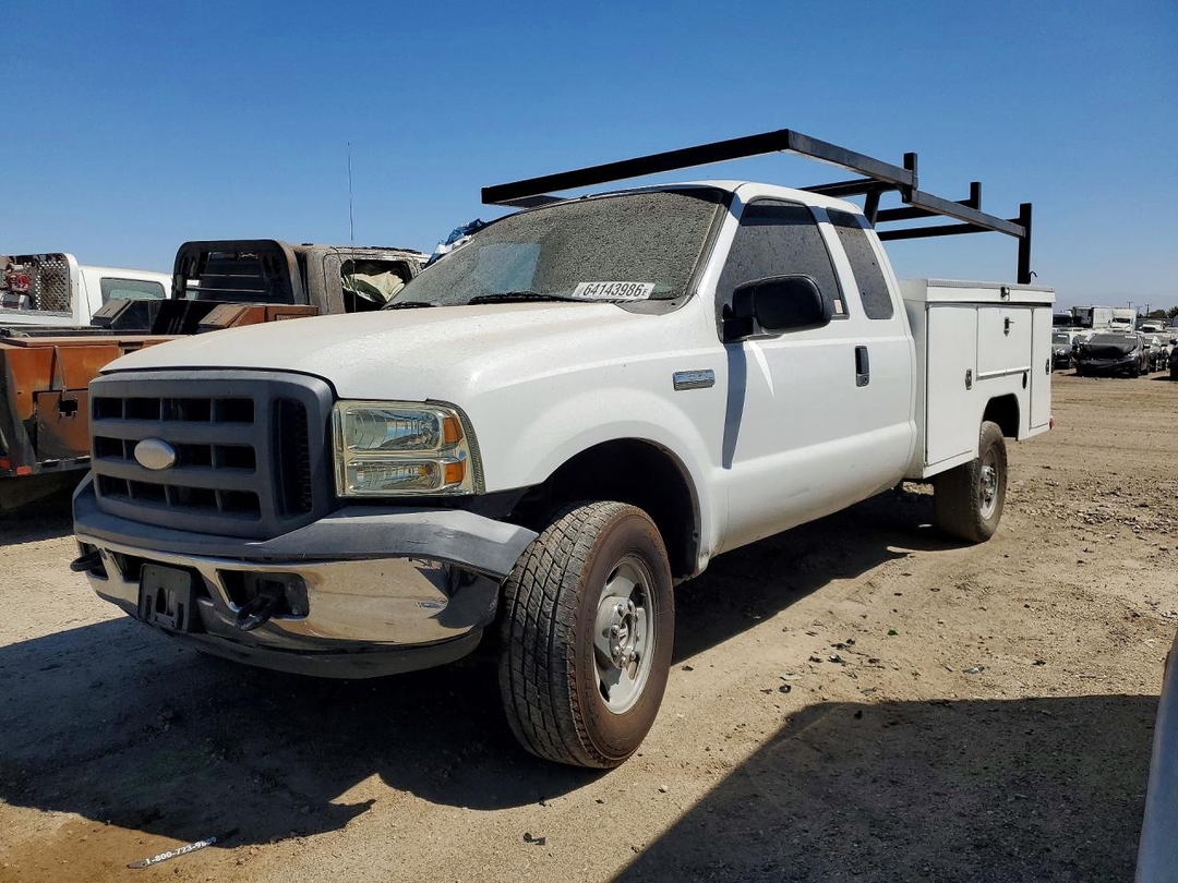 Vue de 2006 FORD F250 SUPER DUTY, angle 1
