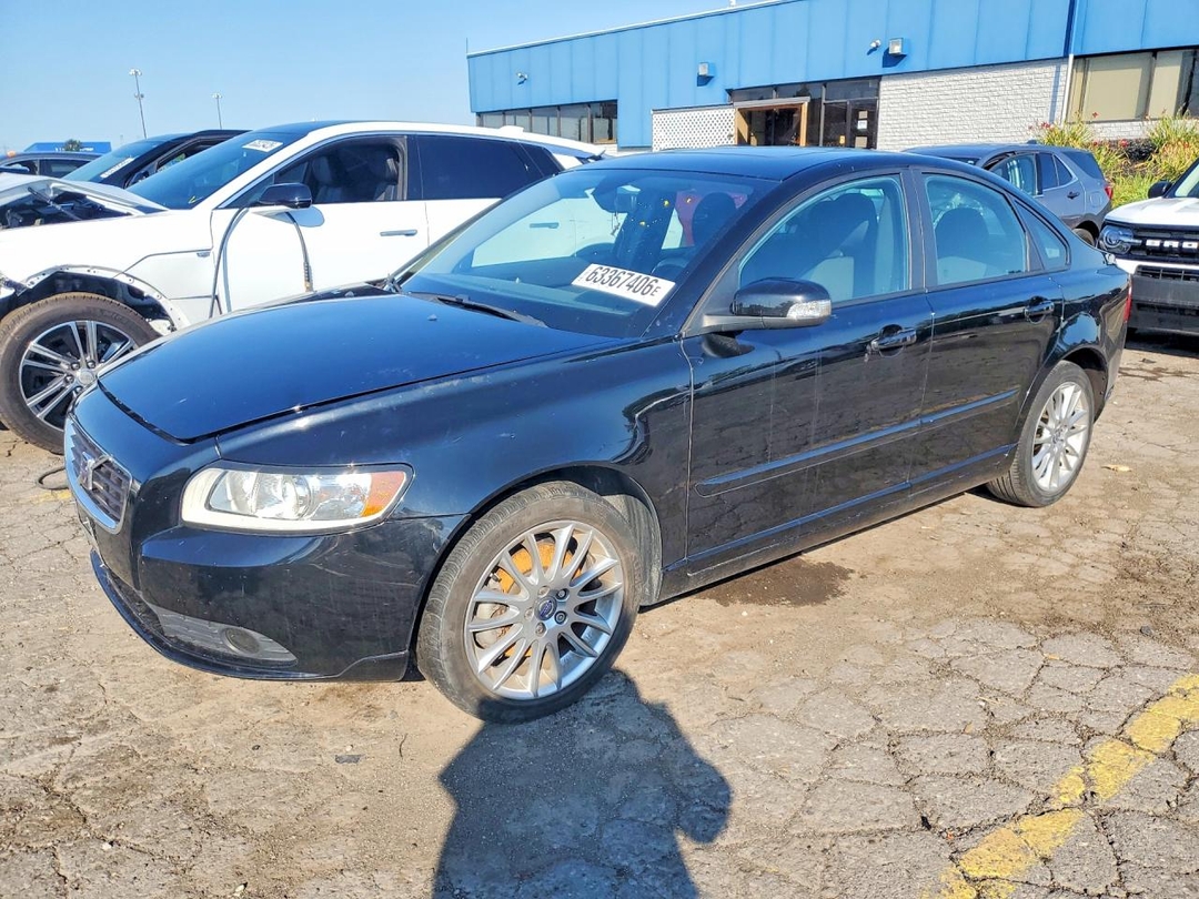 Vista de 2010 VOLVO S40 2.4I, ángulo 1
