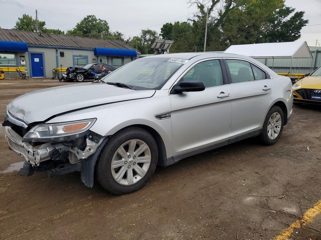 منظر 2012 FORD TAURUS SE، زاوية 1