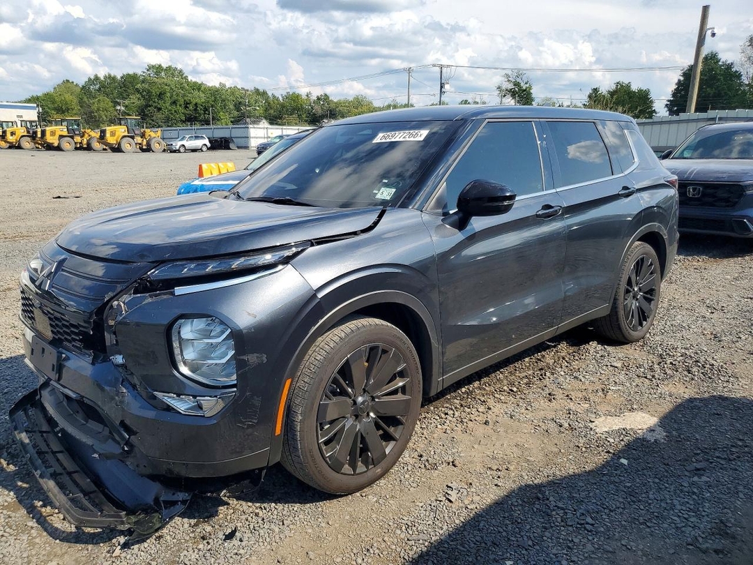 Vue de 2026 MITSUBISHI OUTLANDER SE, angle 1