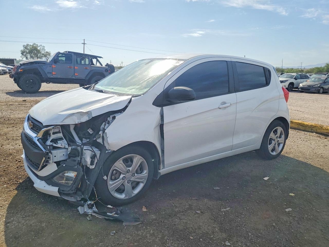Вид 2020 CHEVROLET SPARK LS, угол 1