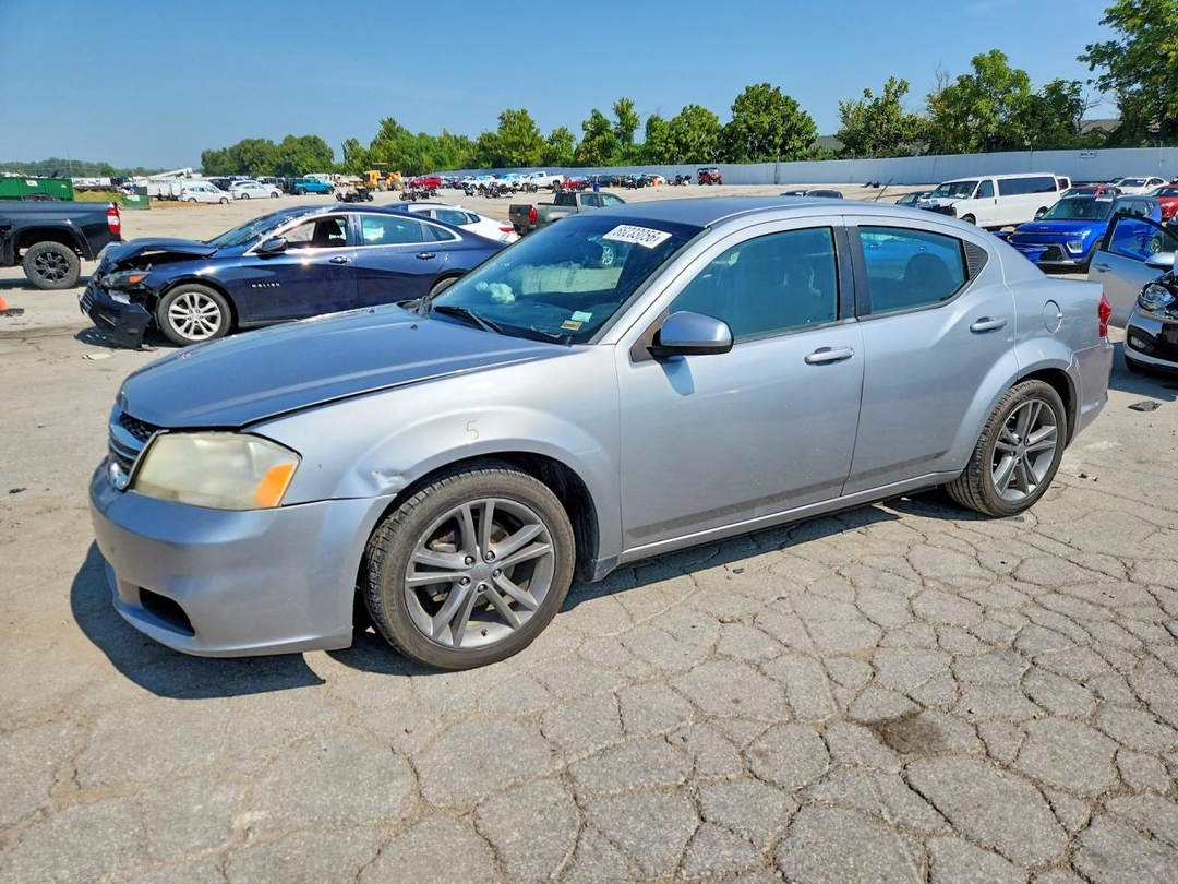 Vue de 2013 DODGE AVENGER SXT, angle 1