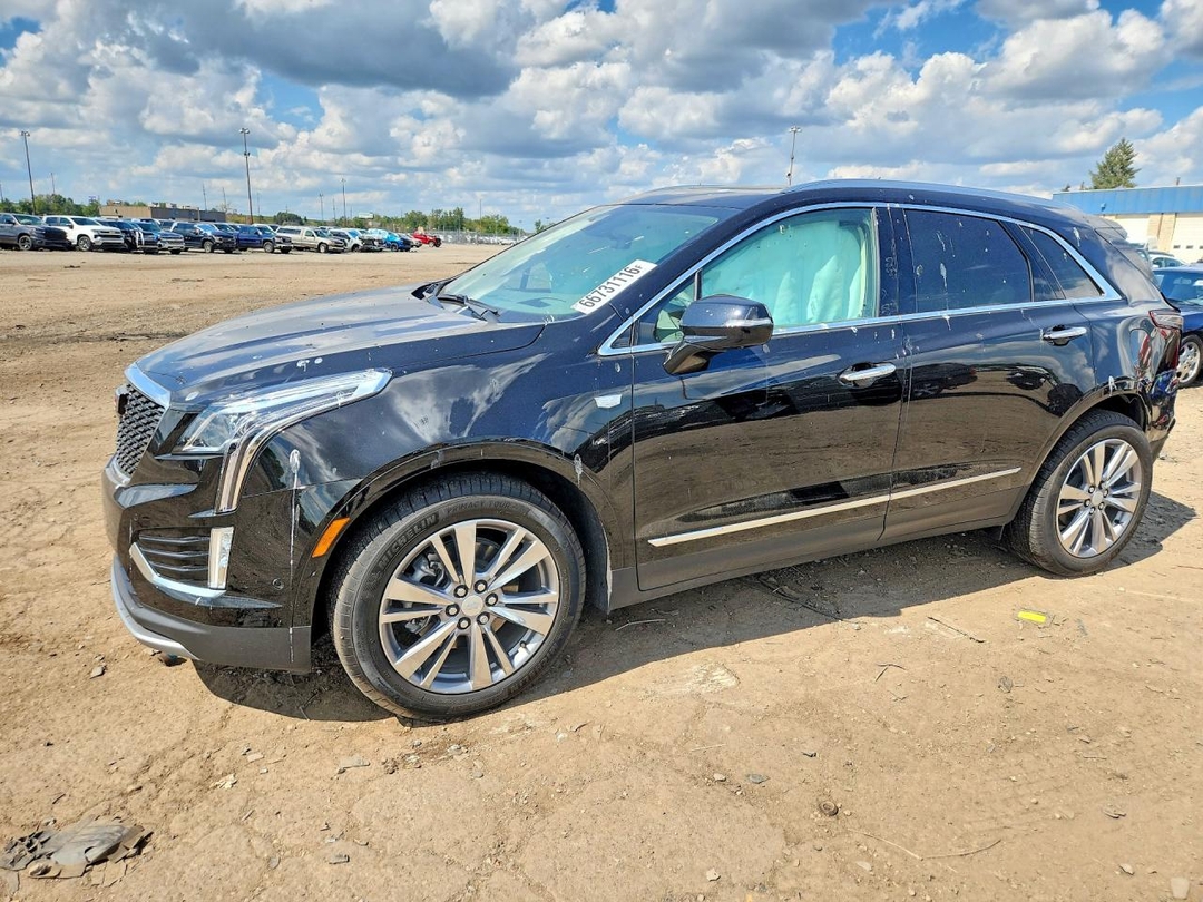 منظر 2026 CADILLAC XT5 PREMIUM LUXURY، زاوية 1