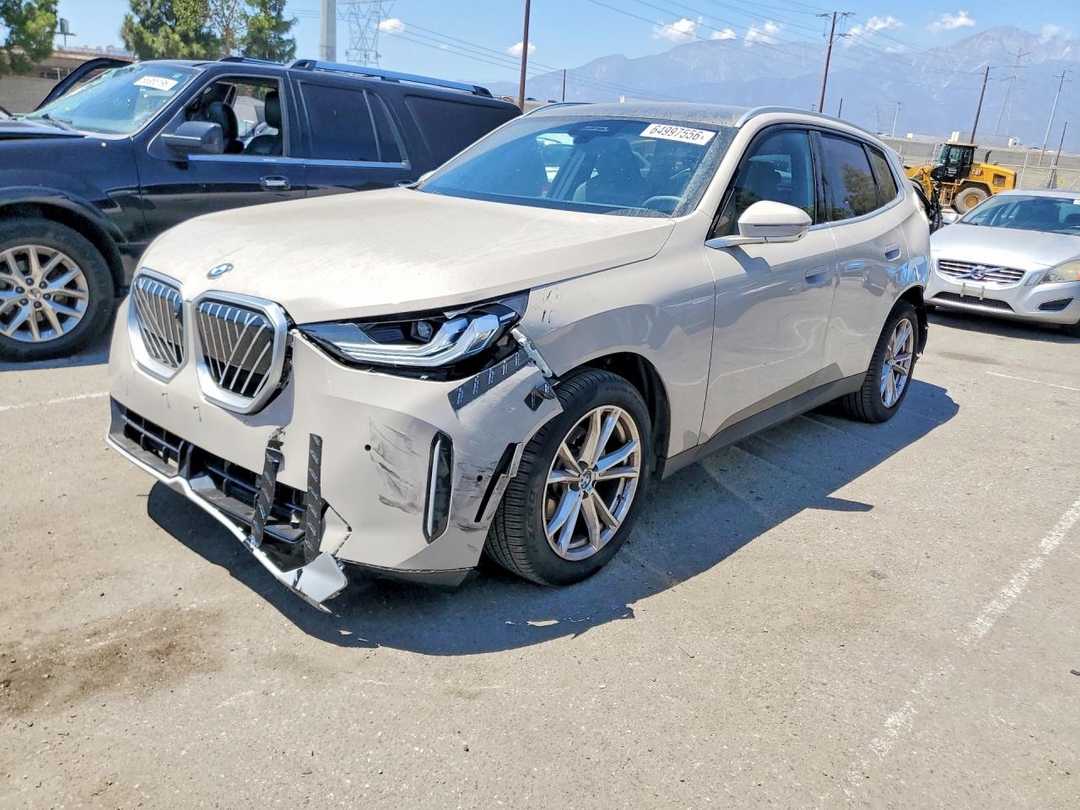 منظر 2025 BMW X3 30 XDRIVE، زاوية 1