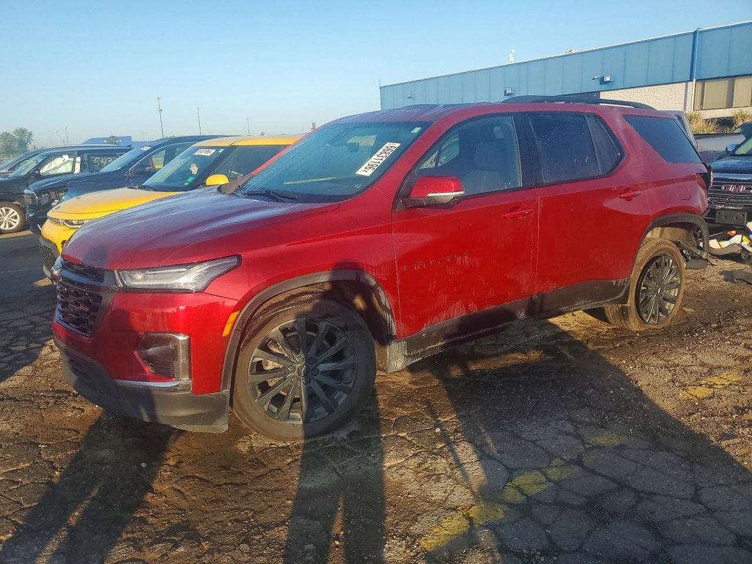 Вид 2023 CHEVROLET TRAVERSE RS, угол 1