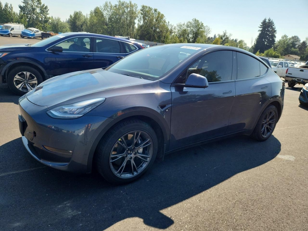 منظر 2021 TESLA MODEL Y، زاوية 1