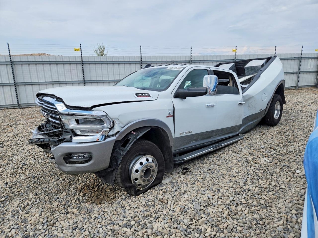 منظر 2022 RAM 3500 LARAMIE، زاوية 1