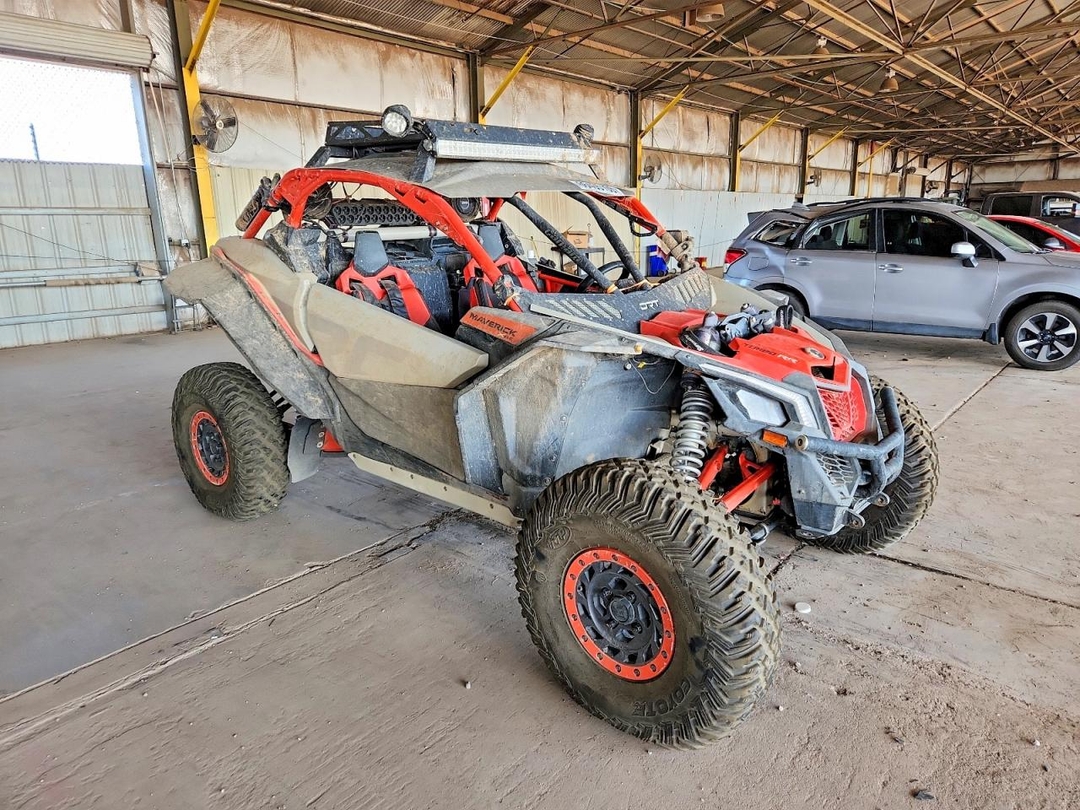Вид 2022 CAN-AM MAVERICK X3 UTILITY VEHICLE, угол 1