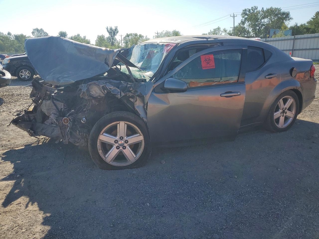 Вид 2012 DODGE AVENGER SXT, угол 1