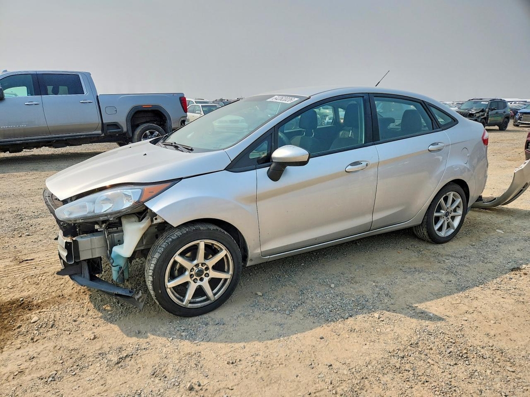 Vista de 2019 FORD FIESTA SE, ángulo 1