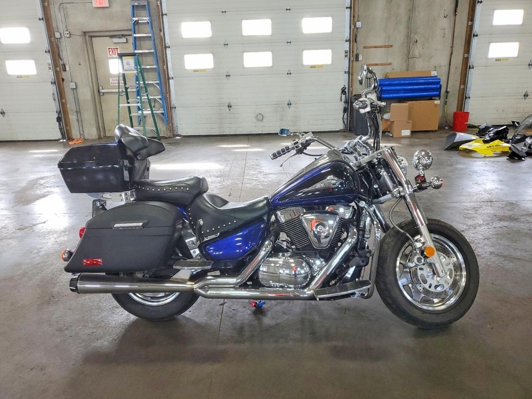 Vista de 2001 SUZUKI VL1500, ángulo 1