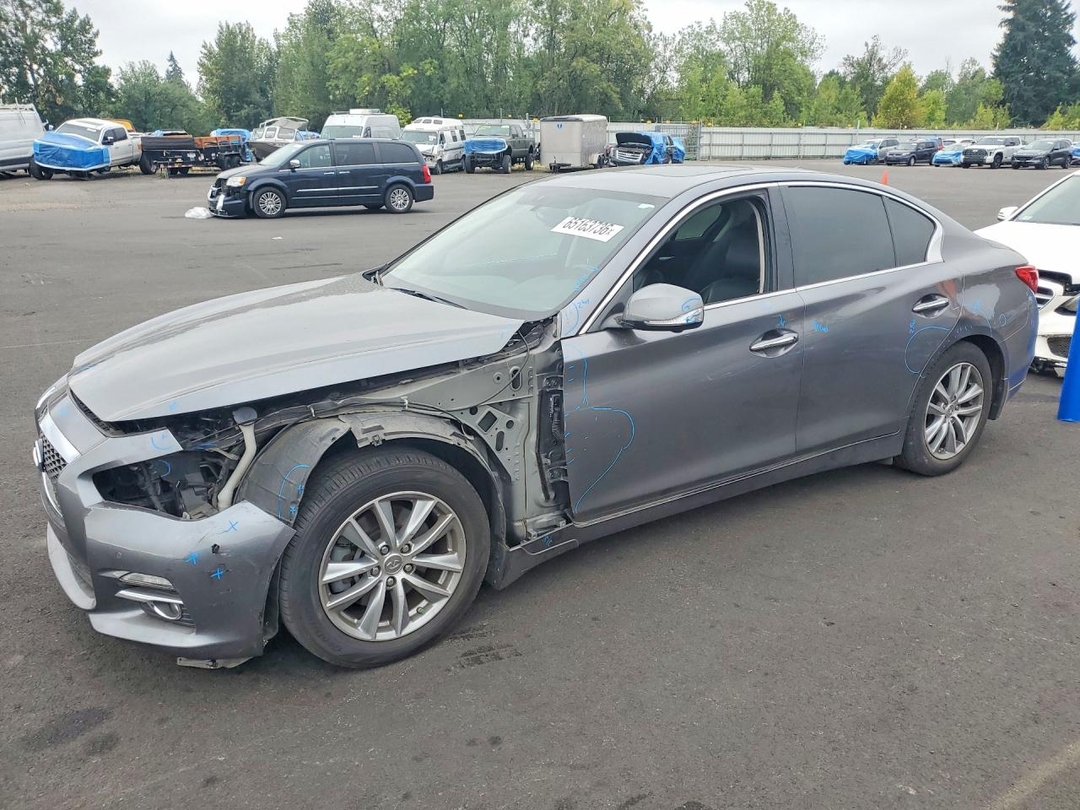 Vue de 2017 INFINITI Q50 2.0T PREMIUM, angle 1